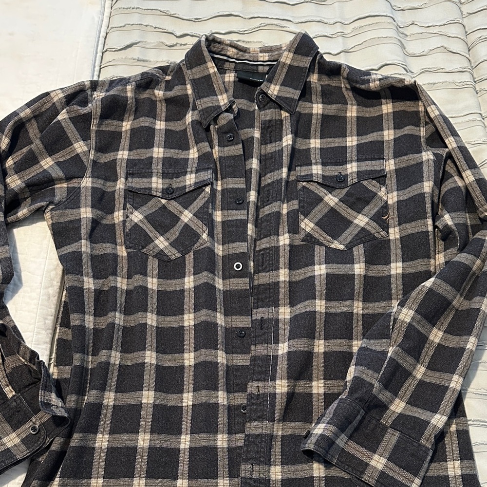 Hurley Men's Black and Gray Plaid Shirt